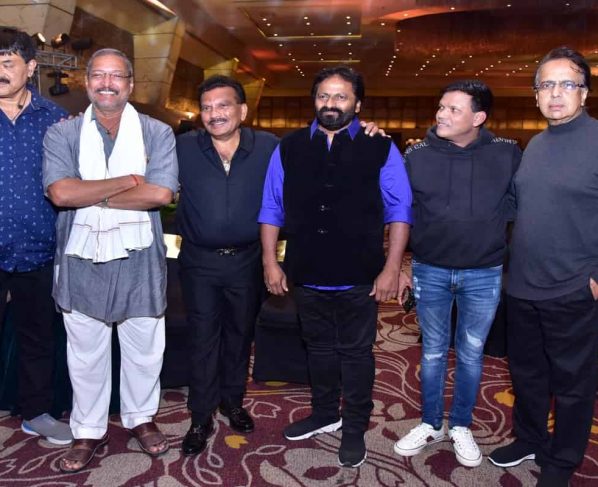 Chitah Yajnesh Shetty ने टाइम ग्रुप के प्रवीण शाह और सगुन वाघ के साथ हाथ मिलाया