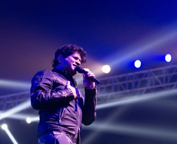 Singer Krishnakumar Kunnath (KK) passes away: बॉलीवुड के सबसे लोकप्रिय गायक कृष्णकुमार कुनाथ 'केके' का मंगलवार को कोलकाता में निधन हो