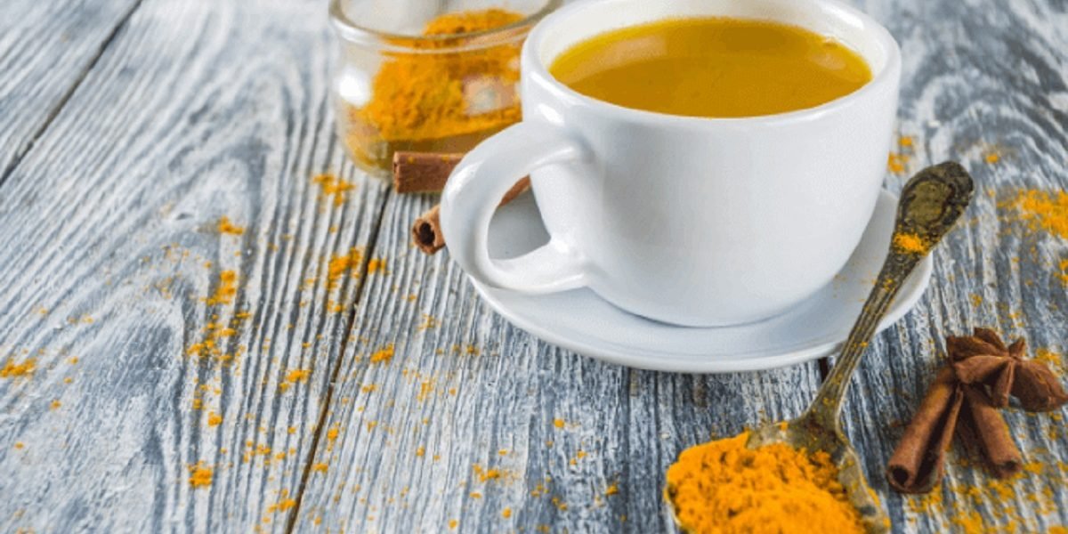Turmeric Tea: हल्दी वाली चाय पीना स्वास्थ्य के लिए होता है बेहद फायदेमंद