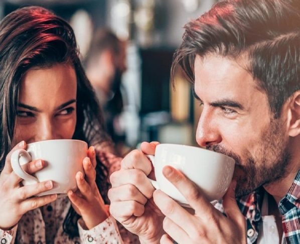 Coffee Side Effects: कॉफी पीने का शौक स्वास्थ्य के लिए हानिकारक