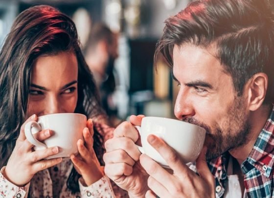 Coffee Side Effects: कॉफी पीने का शौक स्वास्थ्य के लिए हानिकारक