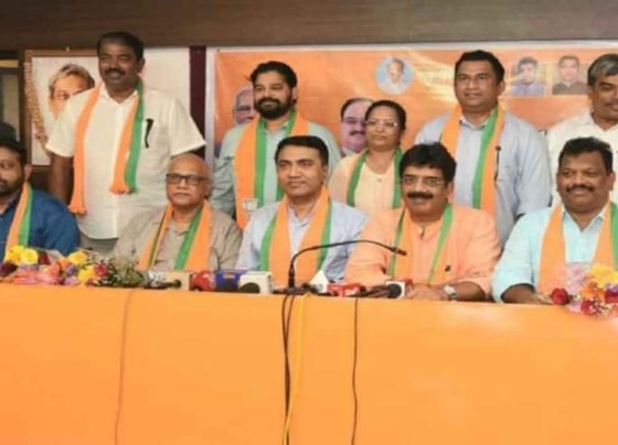 Goa Congress Crisis: पीएम मोदी से मिलेंगे बीजेपी में शामिल हुए 8 विधायक