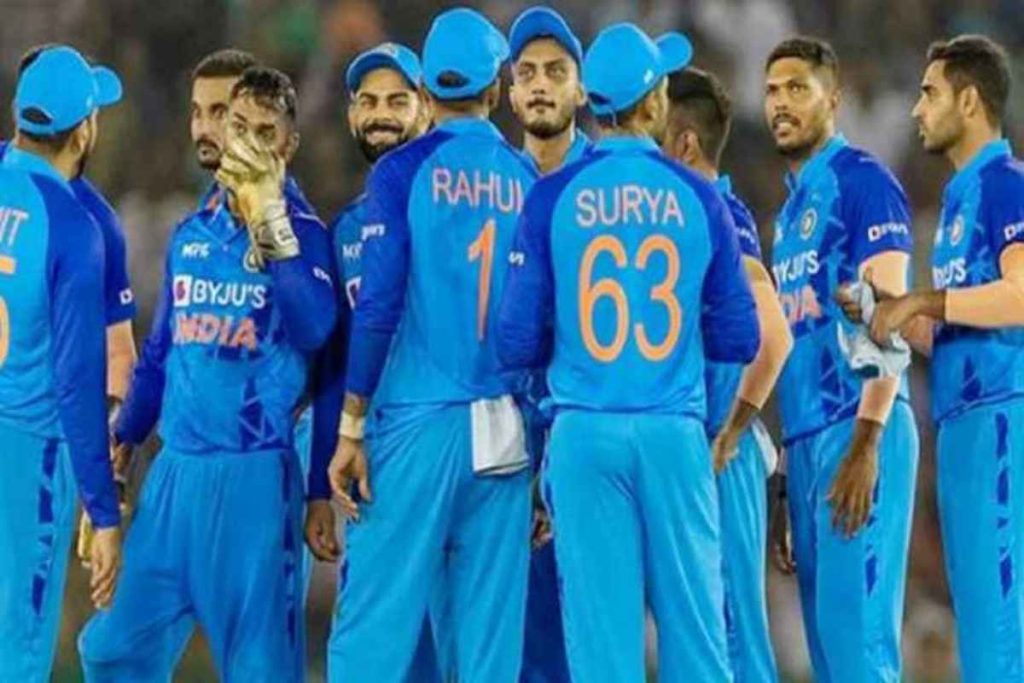IND vs AUS: ऑस्ट्रेलिया के खिलाफ पहले टी20 में टीम इंडिया की करारी हार