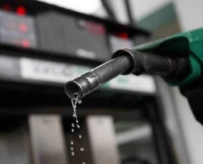 Today Petrol Diesel Price: दिल्ली में 96 रुपये लीटर मिल रहा पेट्रोल