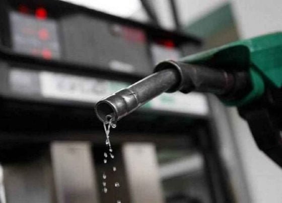 Today Petrol Diesel Price: दिल्ली में 96 रुपये लीटर मिल रहा पेट्रोल