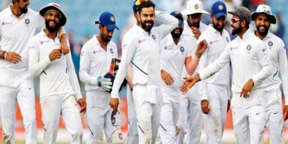 Test Cricket में इन 3 भारतीय बल्लेबाजों ने लगाए सबसे ज्यादा छक्के