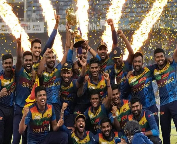 SL vs Pak Final: पाकिस्तान को हरा श्रीलंका बनी एशिया कप की चैंपियन