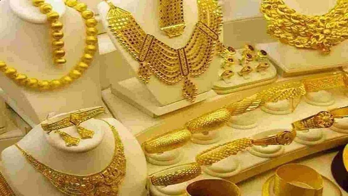 Today Gold Silver Price: सोने और चांदी की कीमतों में आई भारी गिरावट, मात्र इतने रुपये में मिल रहा है 1 तोला सोना
