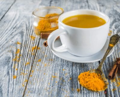 Turmeric Tea: हल्दी वाली चाय पीना स्वास्थ्य के लिए होता है बेहद फायदेमंद