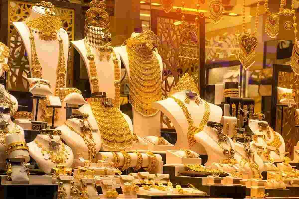 Today Gold Price: सोने के कीमतों में आई भारी गिरावट, जानिए आपके शहर में क्या है 10 ग्राम खरे सोने का दाम