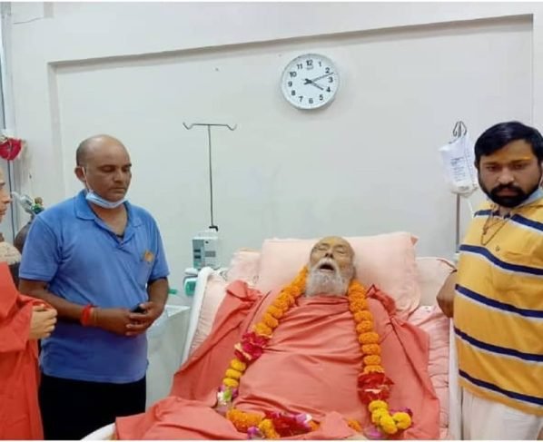 द्वारका शारदा पीठ के Shankaracharya Swami Swaroopanand का निधन