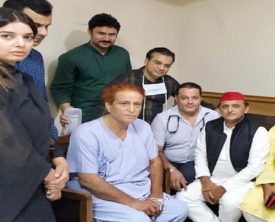 Azam Khan से मिलने दिल्ली पहुंचे Akhilesh Yadav