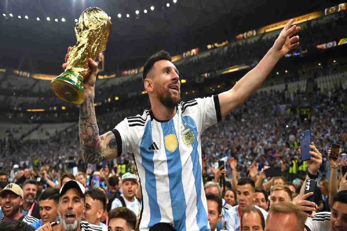 फ्रांस को पटकनी देते हुए अर्जेंटीना ने अपने नाम दर्ज किया तीसरा फीफा वर्ल्ड कप, कप्तना Lionel Messi ने फाइनल में दर्ज किए कई रिकॉर्ड