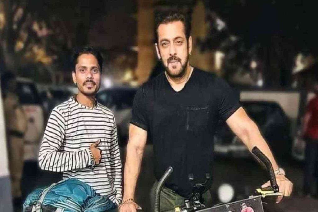 Salman Khan fan came cycling 1100 km to meet