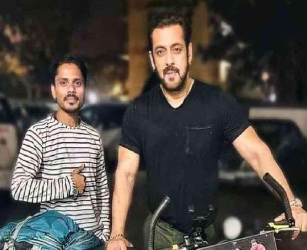 Salman Khan fan came cycling 1100 km to meet